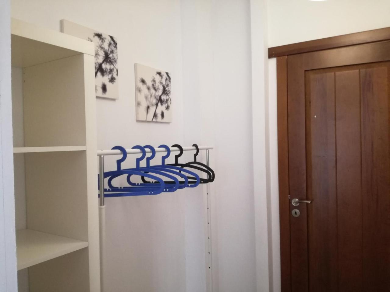 Surfhouse Hostel Famara Caleta De Famara Экстерьер фото